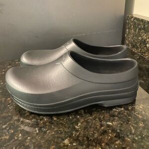 Unbranded Black Slip-On Clogs for Women - Comfortable Work Mules